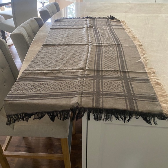 Gucci Scarf - Picture 8 of 8